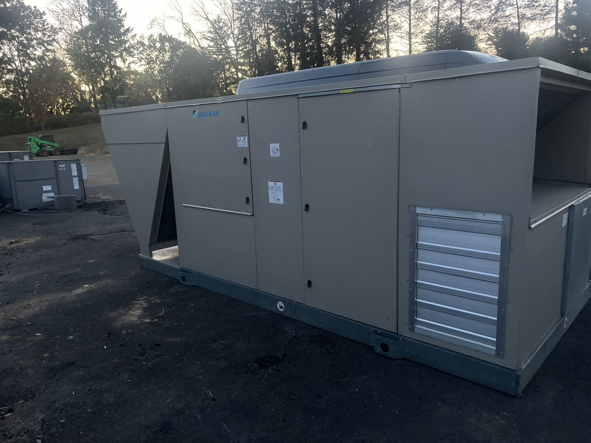 18 Ton Rooftop Package Unit 460v Heatpump