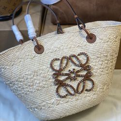 Loewe“Paula’s Ibiza”     Tote bag   satchel