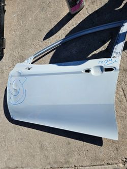 Toyota Camry Left Door Oem