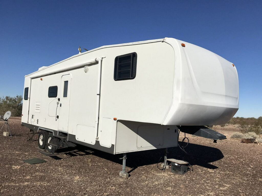 2005 Durango KZ 28.5 Ff  Fifth Wheel 