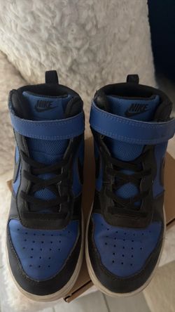 Nike Kids Sneakers – Size 1Y (Great Condition)