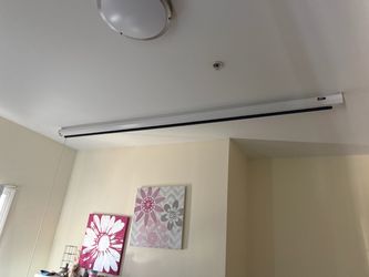 Projector motorized screen