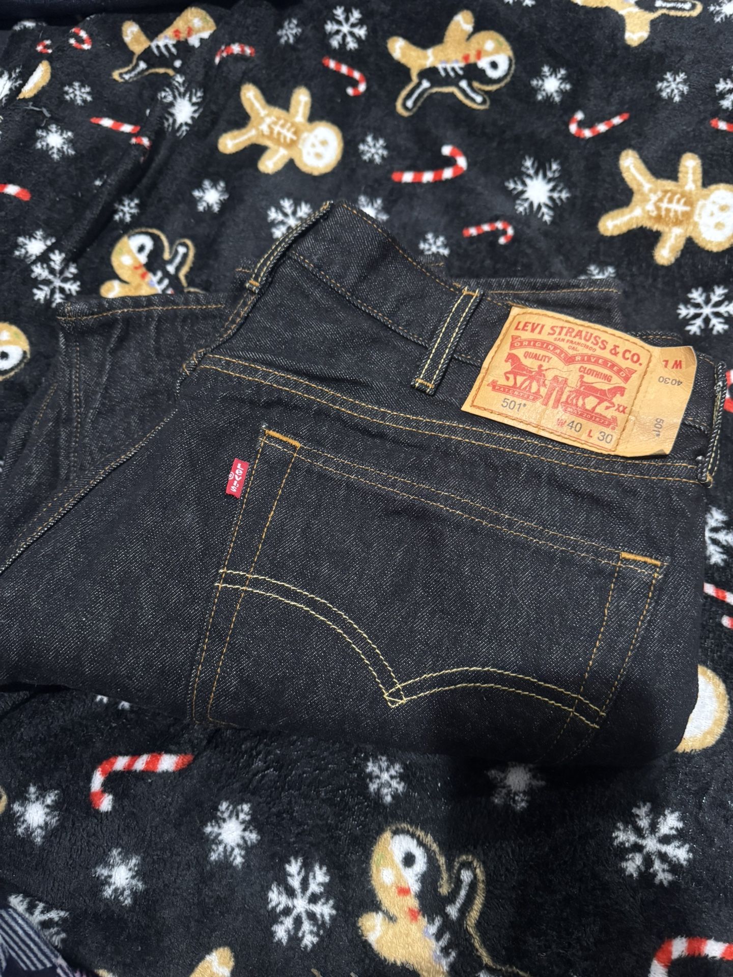 men levi 501s size 40 