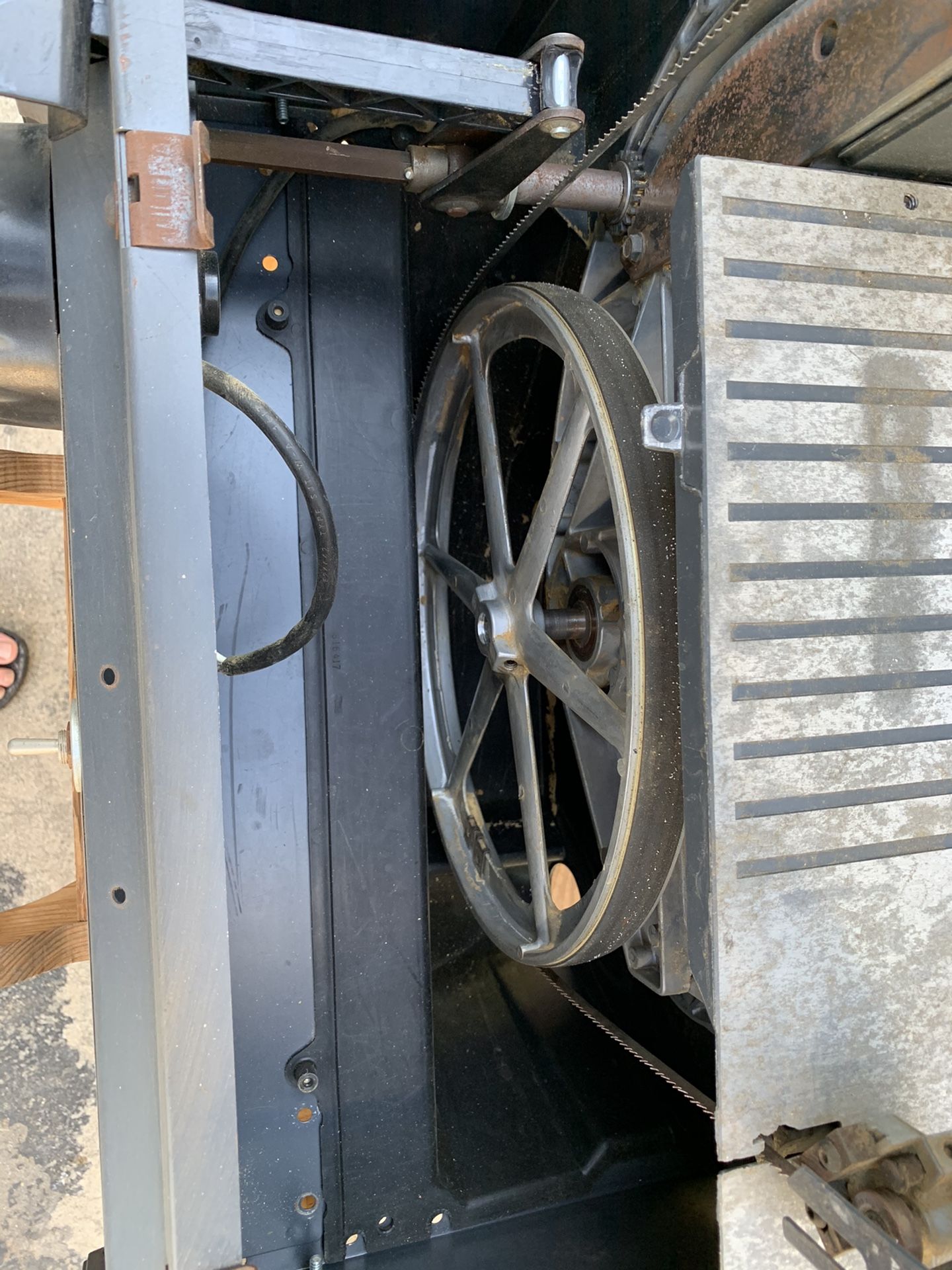 Craftsman 12” two speed band saw tilt head for Sale in San Dimas, CA