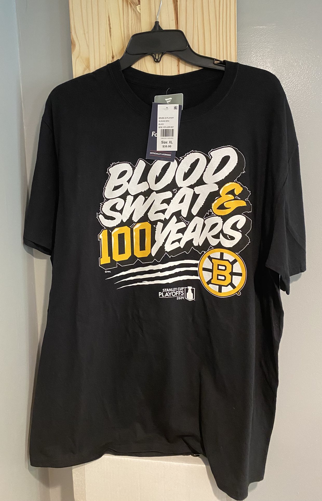 Boston Bruins Men's X-Large Blood Sweat & 100 Years Black T-shirt