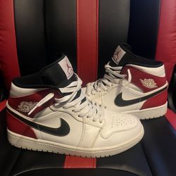 Jordan 1 mids