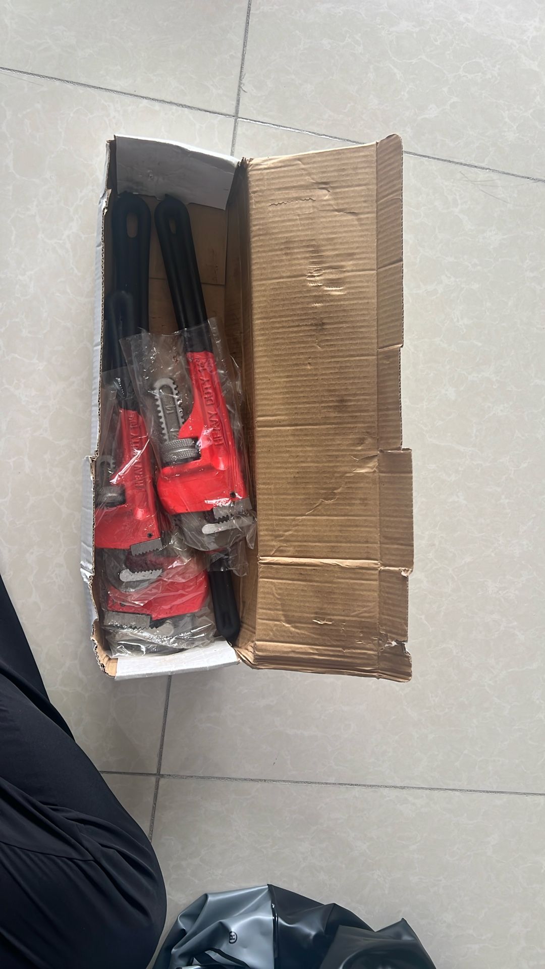 Y&Y Decor Pipe Wrench Set