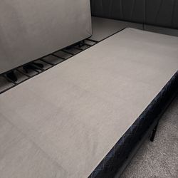 Cal king box spring