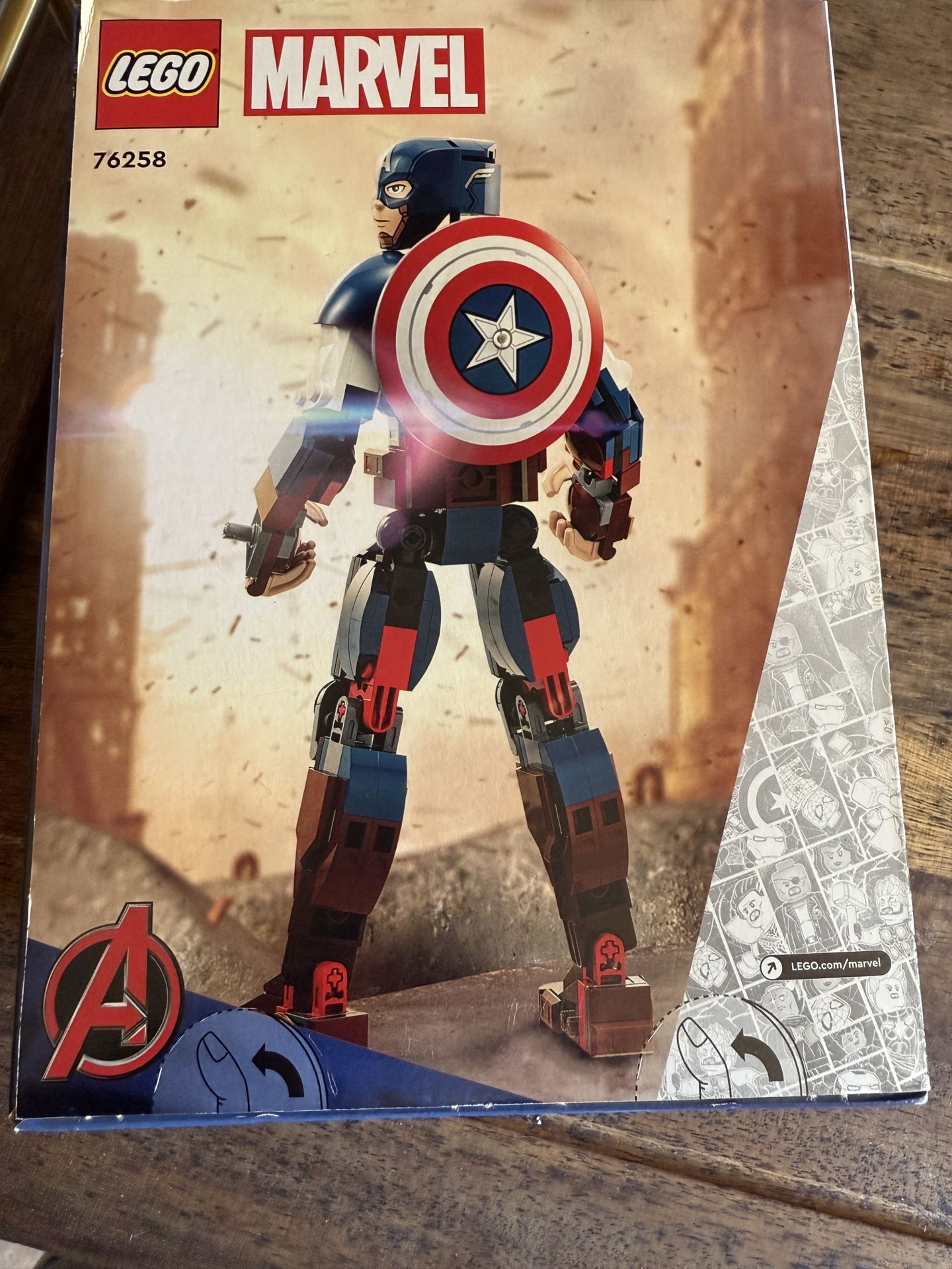 Lego Marvel Captain America construction figure 310 pieces