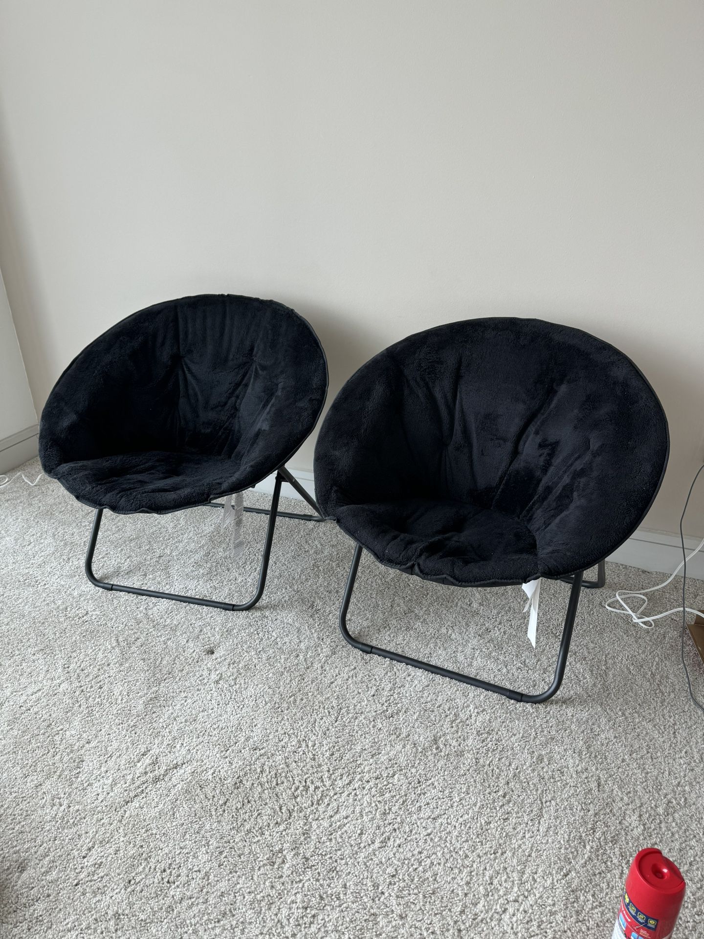 Plush Saucer Foldable Chair