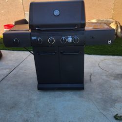 Member's Mark
Member's Mark 5-Burner Propane Gas Grill