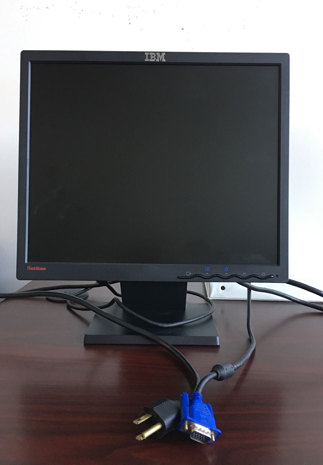 IBM 9417-AB1 LCD monitor with power cord & VGA cable