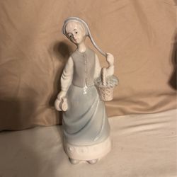 Vintage Simson Giftware Peasant Lady Tone on Tone Woman 9" Porcelain Figurine