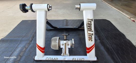 Travel Trac Comp Fluid Indoor Bicycle Trainer