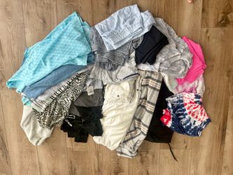 Women’s clothes lot