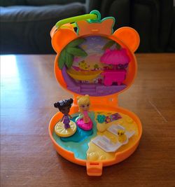 Tropical polly pocket