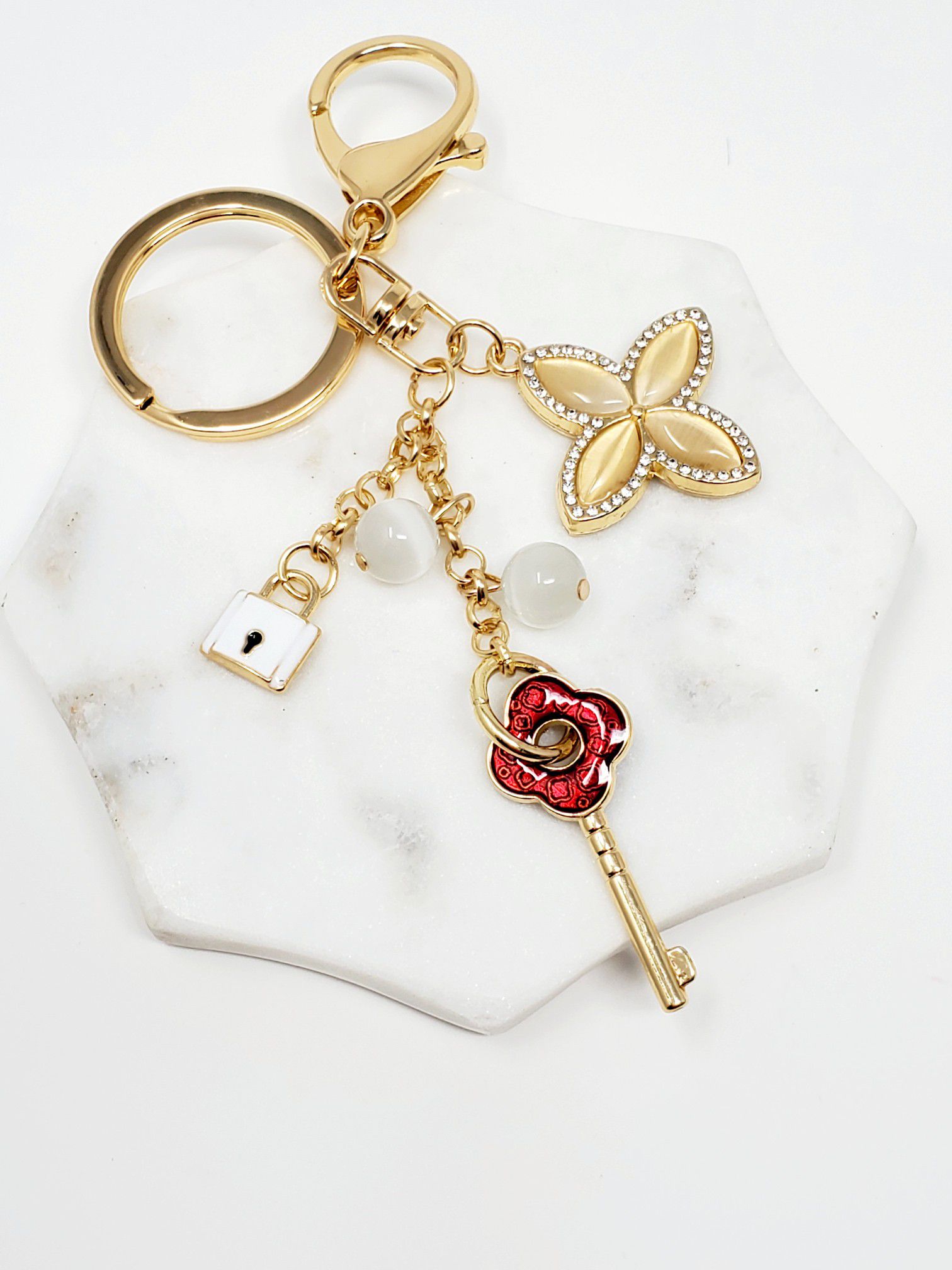 Bling keychain bagcharm with red key and white lock