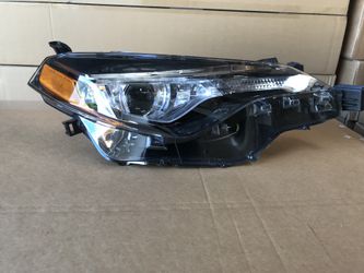 Aftermarket Headlight For 2017 2018 2019 Toyota Corolla LE