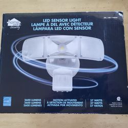 Home Zone Security LED Outdoor Flood Light