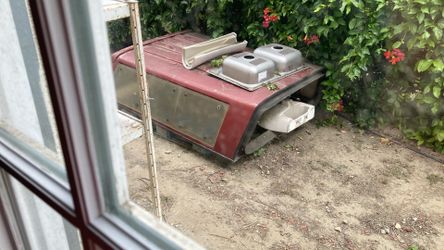 Camper shell