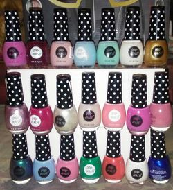 Pop arazzia nail polish