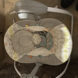 Swinging Chair 