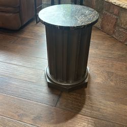 Side Table/Plant Stand/End Table/Decorative Table