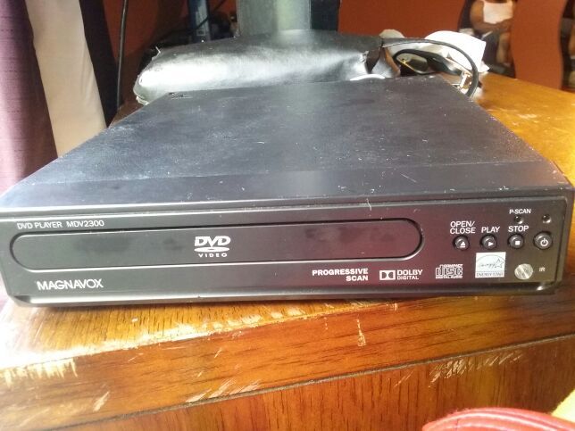 Magnavox dvd player $15 bucks
