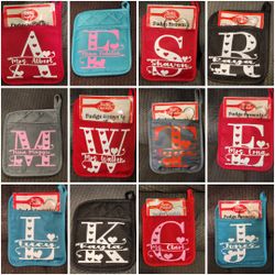 ❤️  Personalized Valentine’s Initial Oven Mitt Gift Sets ❤️