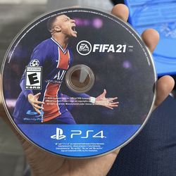 FIFA 21 comes with case ultimate edition