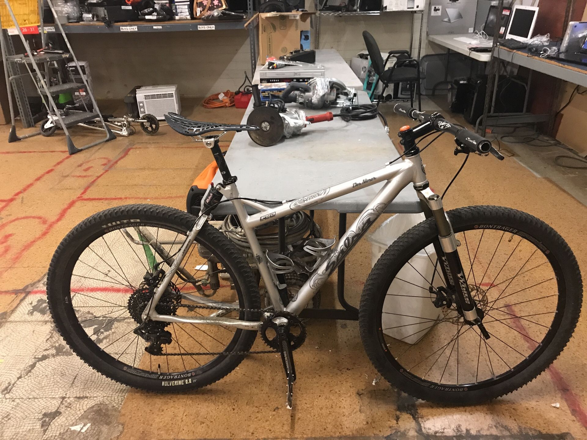 Salsa Dos Niner mountain bike
