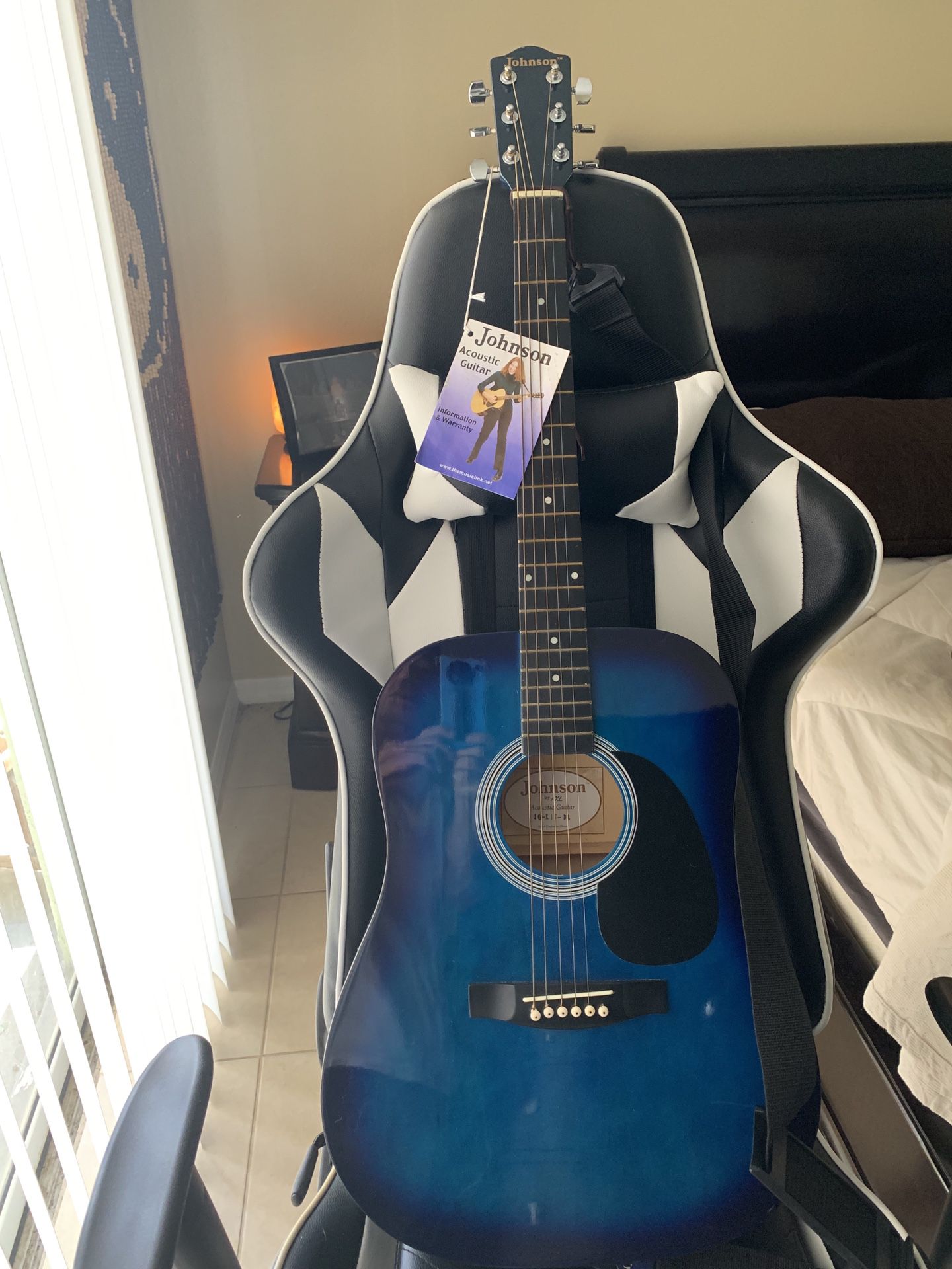 Acoustic Guitar Johnson new $85