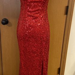 Hailey Logan by Adrianna Papell