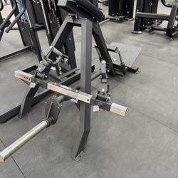 Sergeant plate Loaded Adjustable 45 Degree T-Row