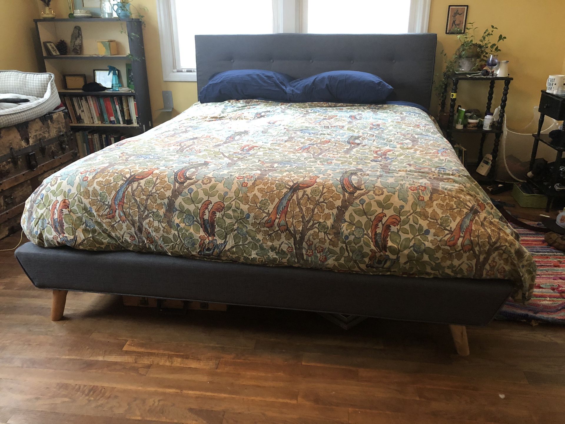 Mid-Century platform queen bed (frame only)