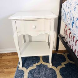 Vintage White Shabby Chic French Provincial Nightstand End Table Dresser