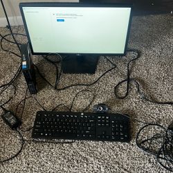Dell Optiplex Micro 7010 With Dell 22 Monitor Keyboard And Gaming Camara With All Cords