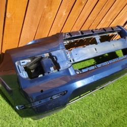 2014- 2020 TOYOTA 4RUNNER FRONT
BUMPER COVER GENUINE USED OEM. NC52