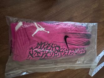 New Nike Breast Cancer Awareness Football Gloves
