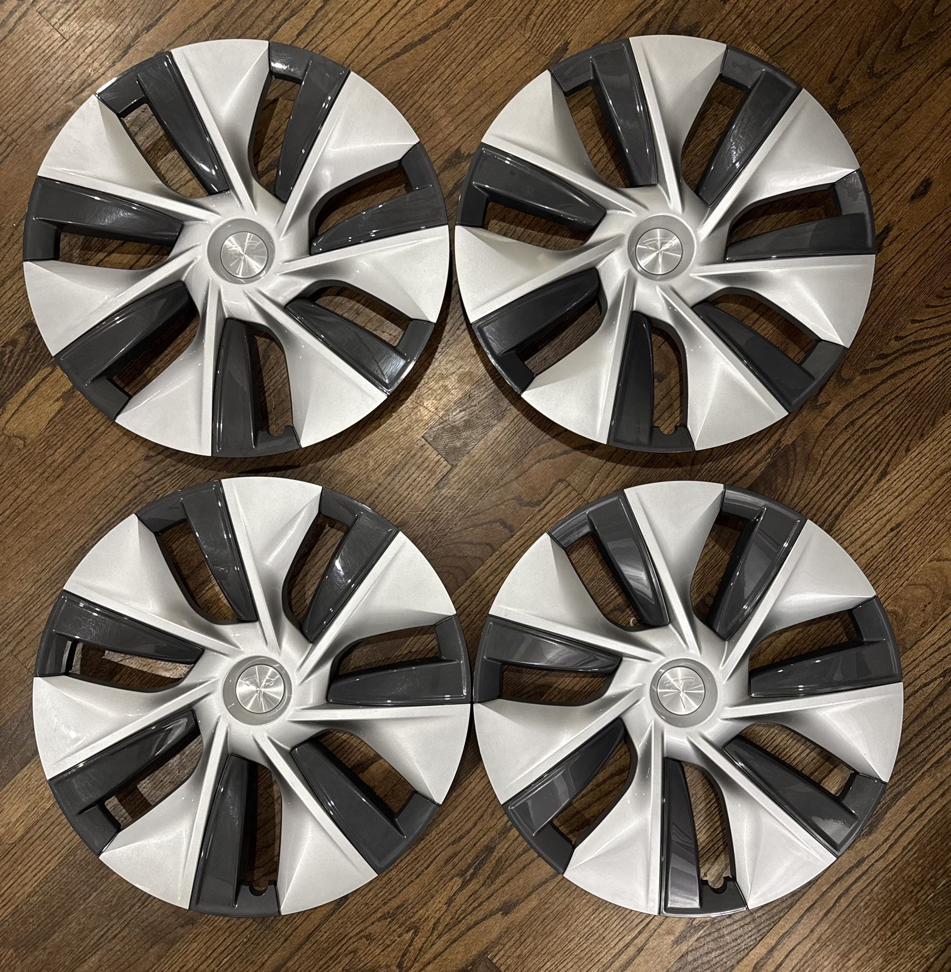 Tesla Model Y Gemini Set Of 4 19" Hubcap Wheel Covers 1044235-00-B
