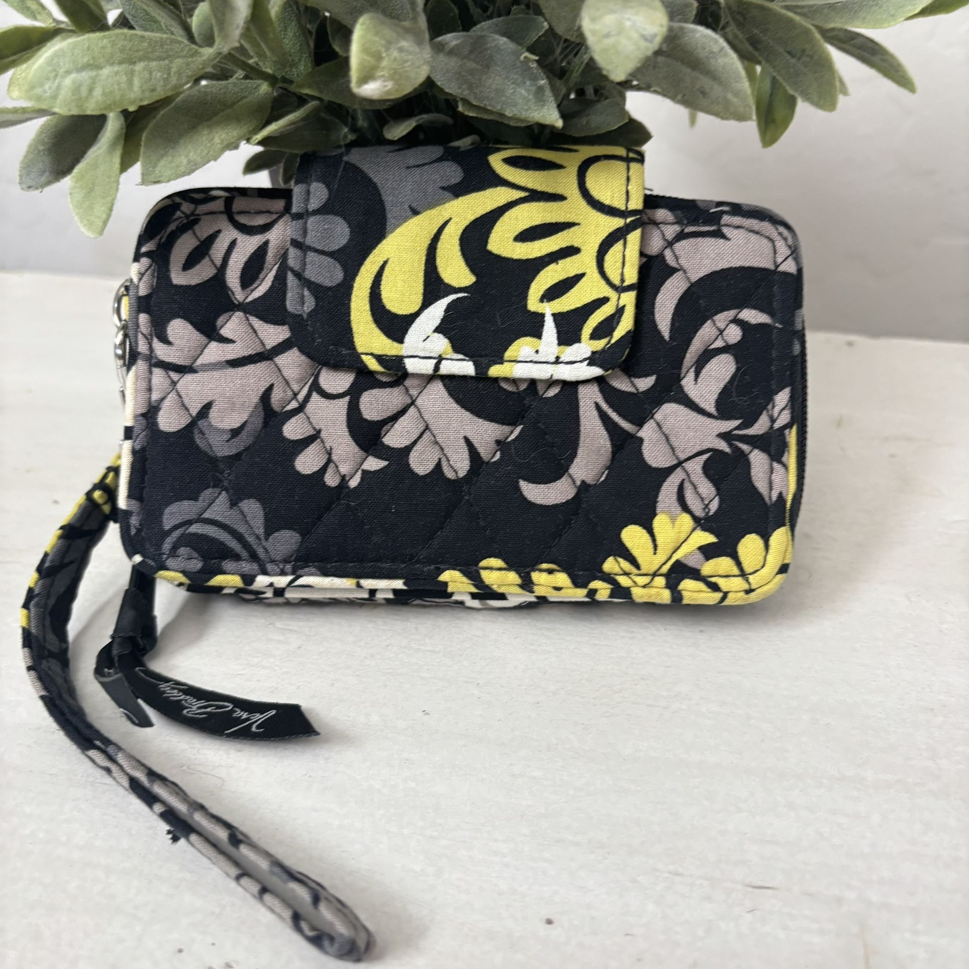 Vera Bradley Baroque Black Yellow Gray Wristlet Wallet Small 5.5” X 3”