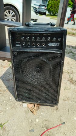 Pyle speaker