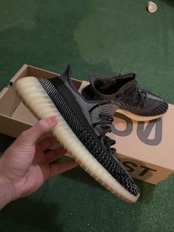 Yeezy 350 Carbon Size 9 Used