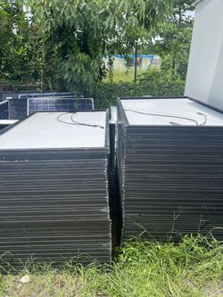 USED SOLAR PANNEL 285 Watts. SPECIAL FOR TRÁILERES, FOOD TRUCK, VAN, HOUSE OR CABIN. REFRIGERATOR ALWAYS COLD. Reliable electricity to your hunting ca