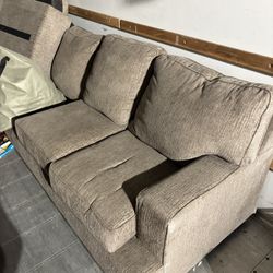 Free Sectional Couch 