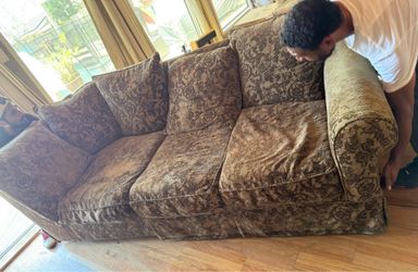 Free Sectional