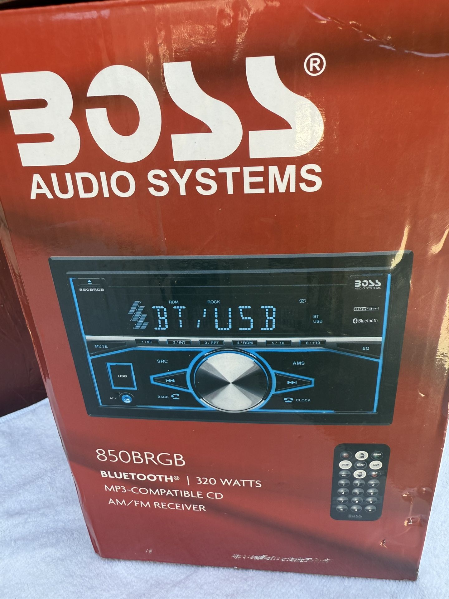 Boss audio system 320 Watts