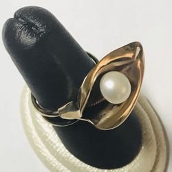 Vintage Handmade 14K YG, Lily Flower Ring with 7.4mm pearl Adjustable Ring, Size 7
