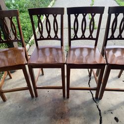 4 Chairs