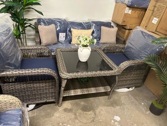 4 pc new outdoor  aluminum  set